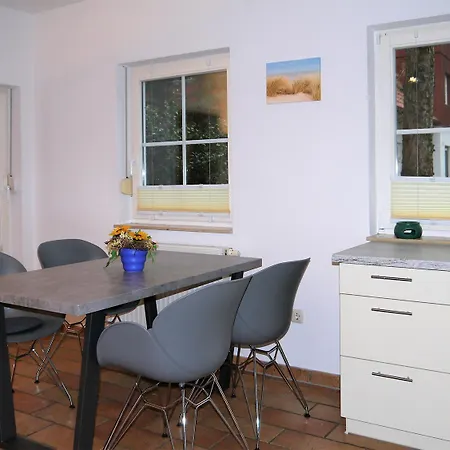 Waldsiedlung 18 Haus 12 Wo 1 *