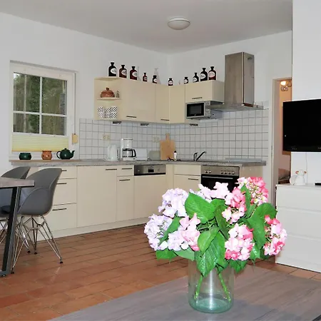 Waldsiedlung 18 Haus 12 Wo 1 *